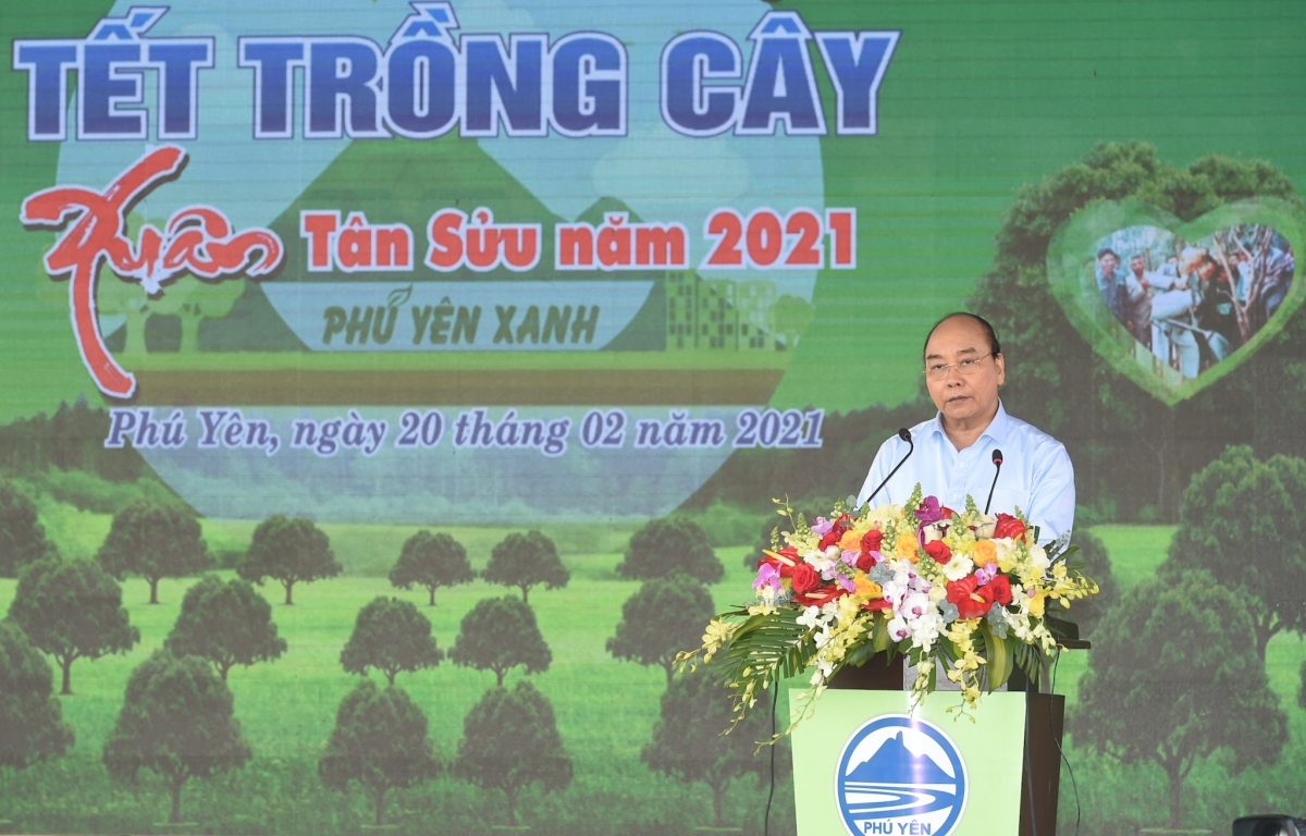 PM Phuc launches tree-planting festival in central province of Phu Yen
